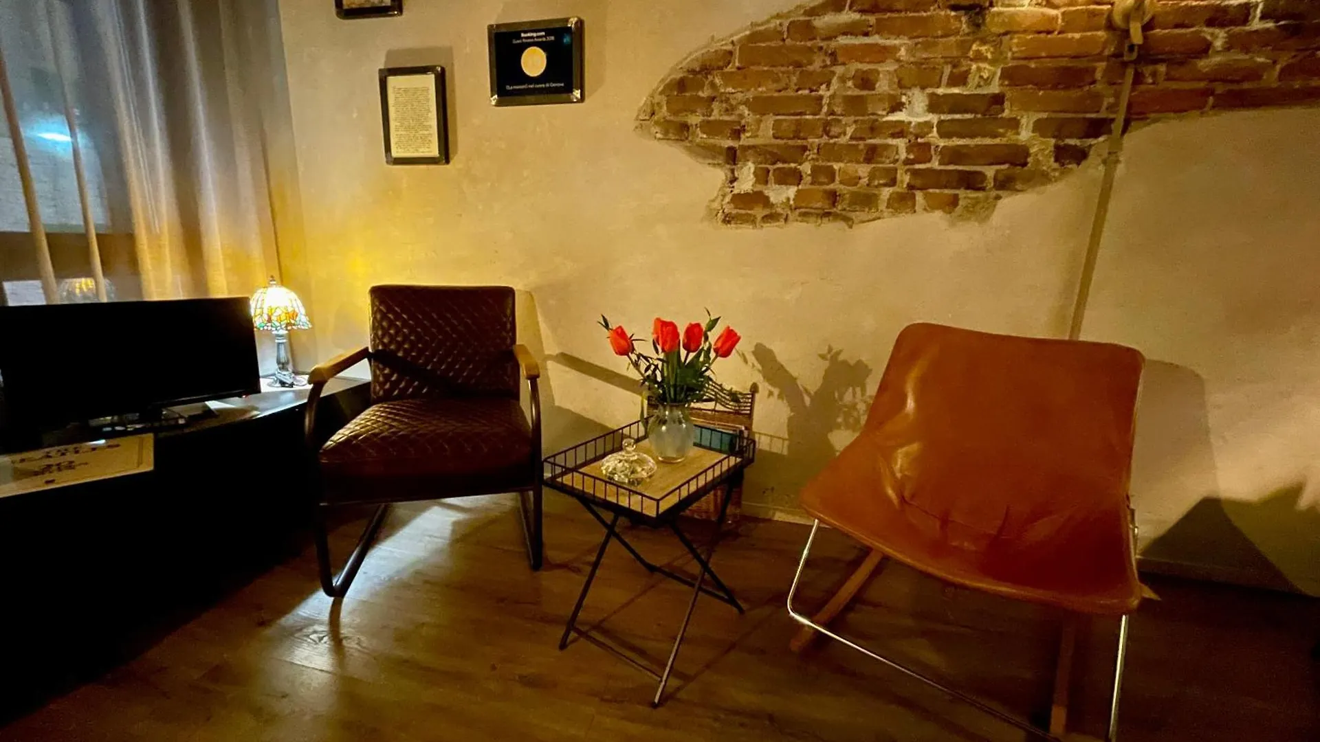 La Maison Nel Cuore Di Genova Free Parking Italy