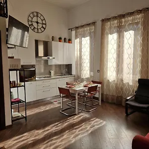 Apartment Centro Da Mattia, Genoa
